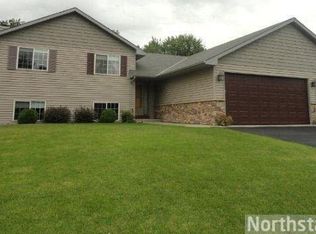 394 Ripley Ave, Saint Paul, MN 55117