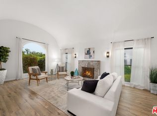 205 S Hamel Dr, Beverly Hills, CA 90211