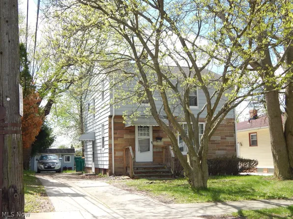 18408 Raymond St, Maple Heights, OH 44137