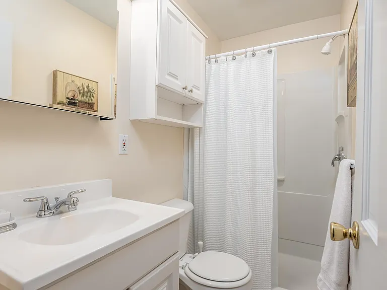229 Cumberland Ave #4 — Photo 11