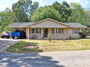 601 NE D St, Antlers, OK 74523