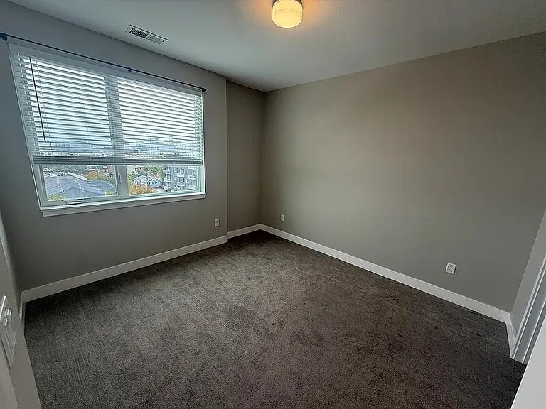 2729 W 28th Ave #506 — Photo 7