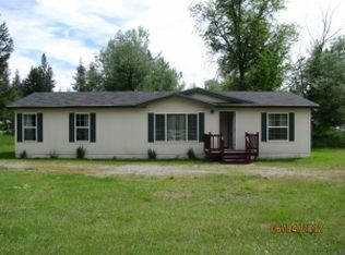 32451 N 8th Ave, Spirit Lake, ID 83869