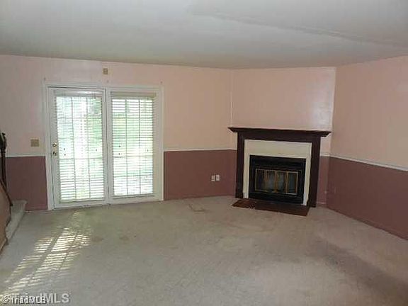 4th image of 321 E Montcastle Dr Unit F