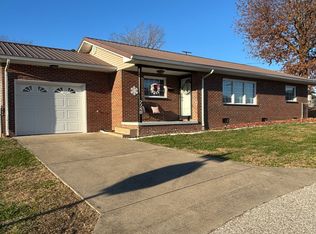 (Undisclosed Address), Hurricane, WV 25526