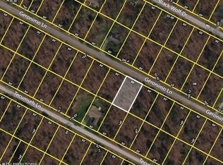 1020 Geronimo Ln, Crossville, TN 38572