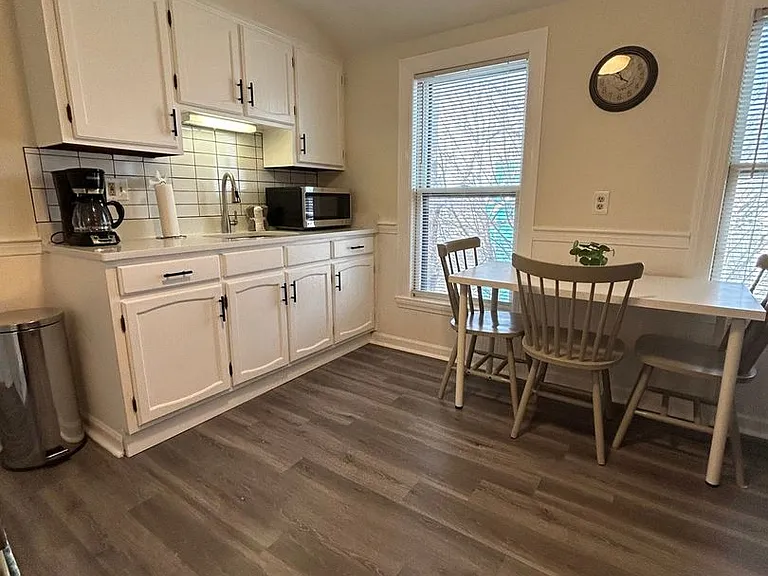 12 Grandview St #3 — Photo 12