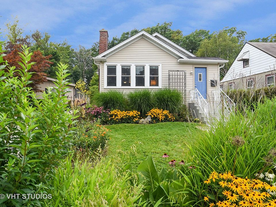1st image of 984 Burton Ave