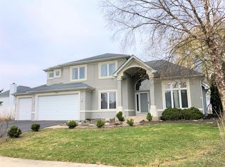 312 Mustang Dr, Oswego, IL