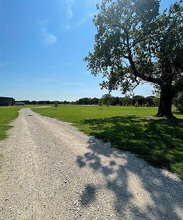 2nd image of 1727 Vz County Road 2134