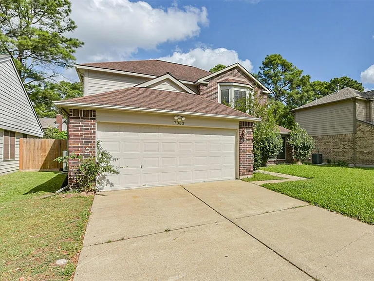 7063 River Garden Dr — Photo 2