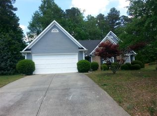 1345 Friendswood Cv, Lawrenceville, GA 30043