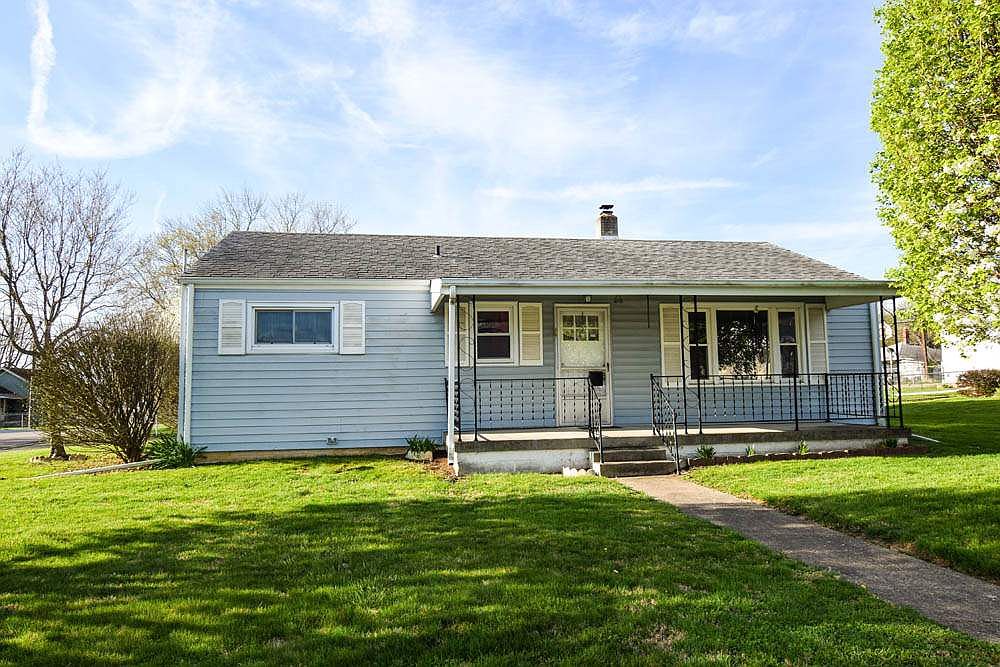 901 W 23rd St Connersville In 47331 Zillow