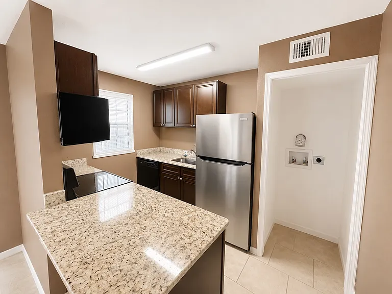 2763 L B McLeod Rd #B — Photo 6