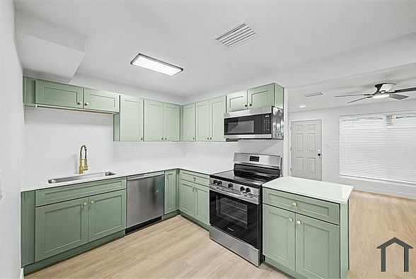 1st image of 1803 E Concorda Dr APT 10