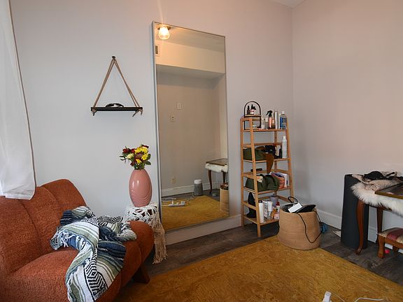 4th image of 1458 Fulton St #C
