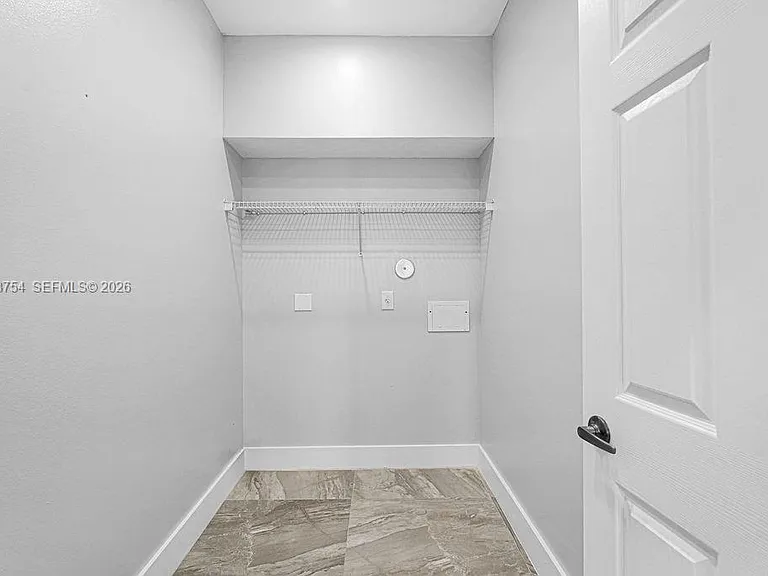 1623 E Harmony Lake Cir — Photo 51