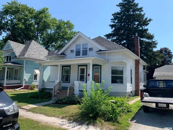 115 N D St, Monmouth, IL 61462