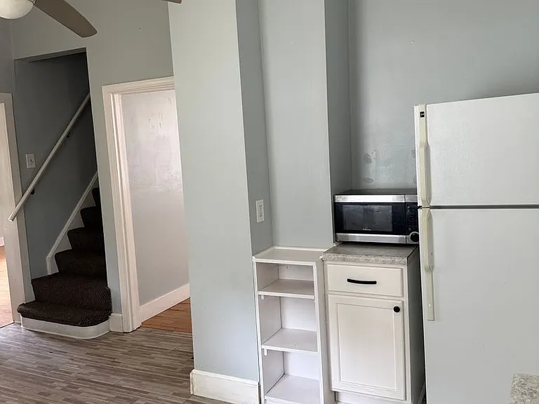 7048 Raymond Ave — Photo 4