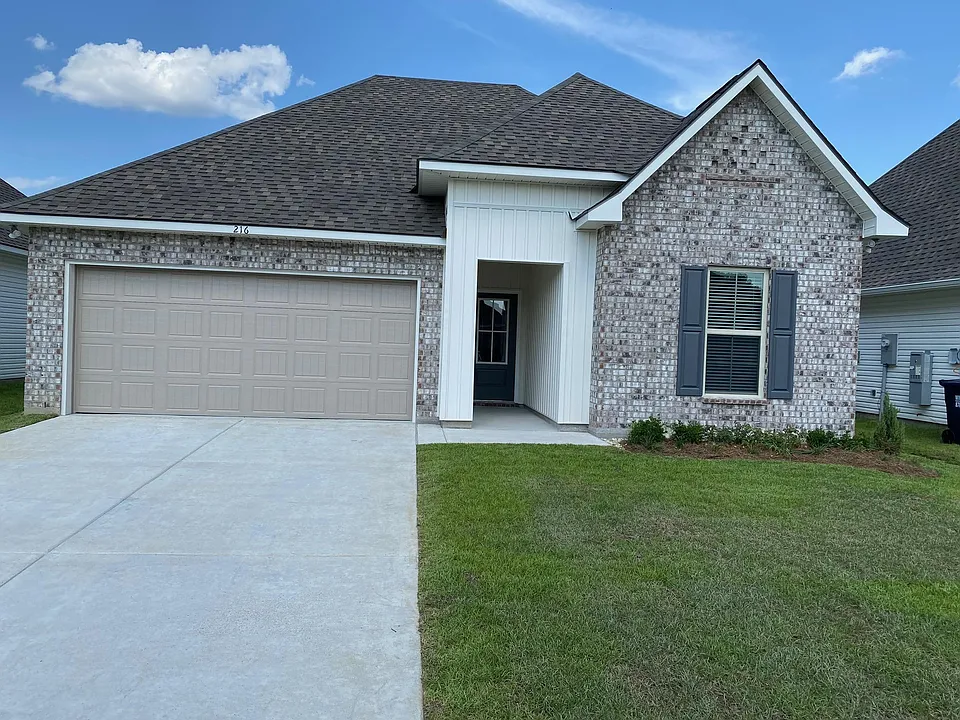 216 Covington Cottage Ln