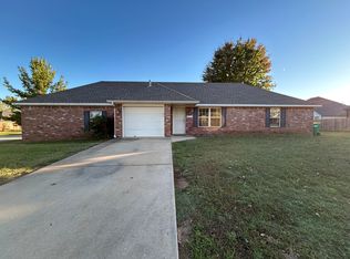 771 Appleridge Dr #2, Centerton, AR 72719