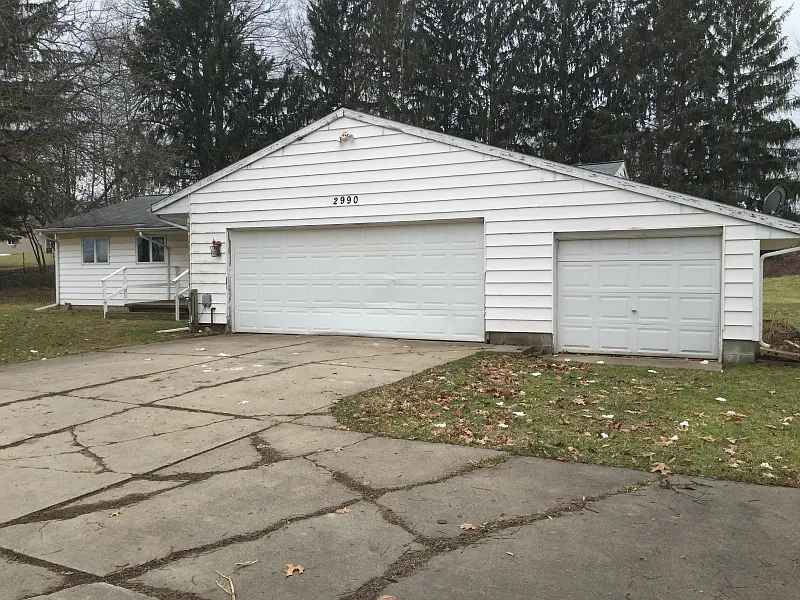 2990 N Dearing Rd photo 1
