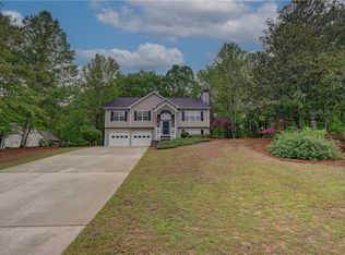 332 Red Fox Dr, Canton, GA 30114