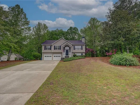 332 Red Fox Dr, Canton, GA 30114