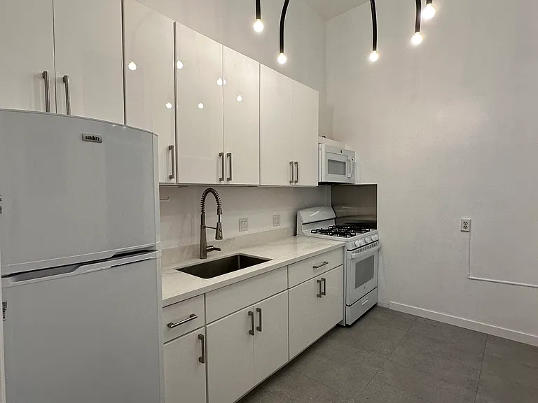 837 Fillmore St #2 — Photo 2