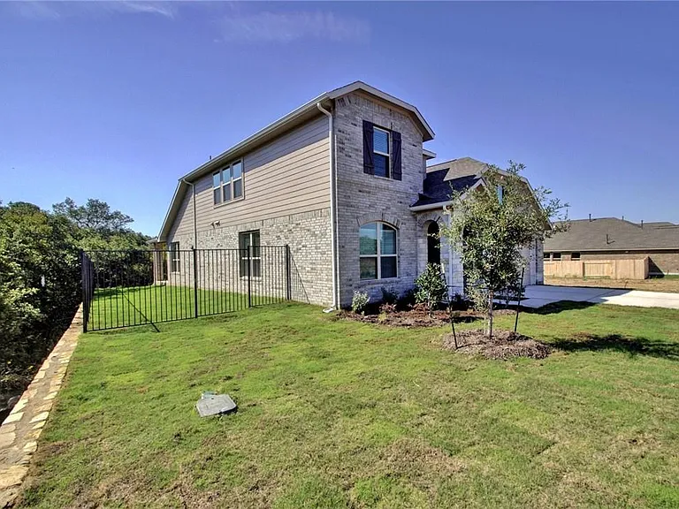 113 Meadow Wood Cv — Photo 24