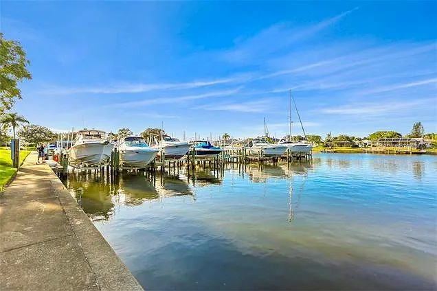150 Marina Isles Pkwy #303 — Photo 9