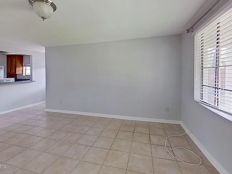 1749 Sheridan St #1749 — Photo 5