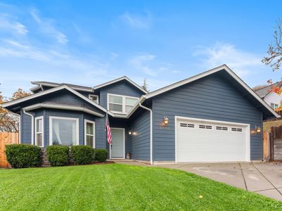 1448 NE Jennifer Way, Grants Pass, OR, 97526