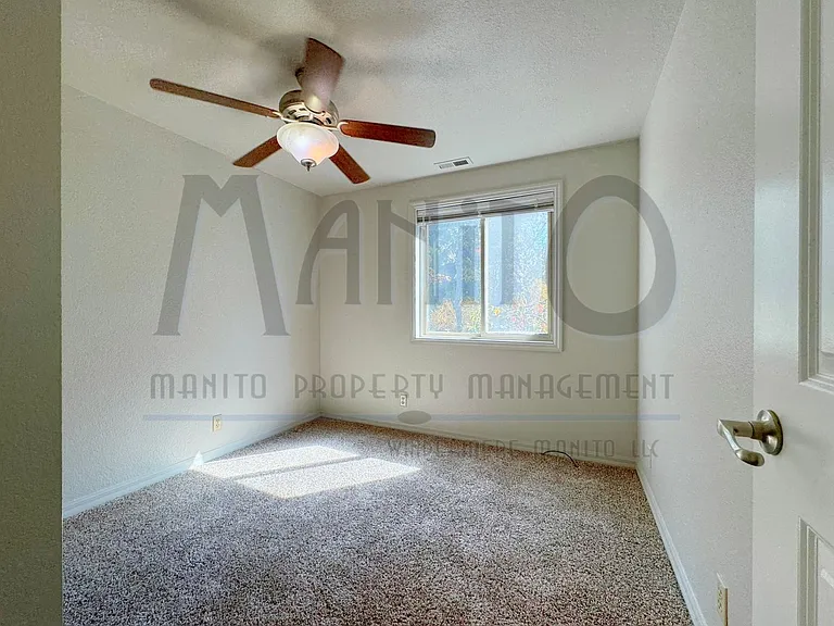 523 E 11th Ave — Photo 18