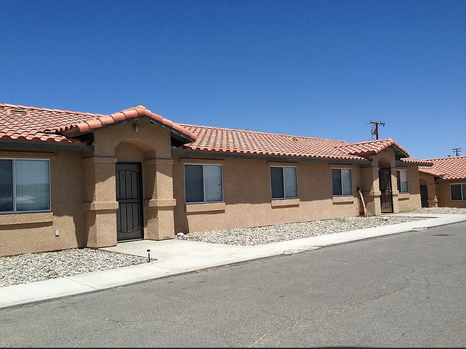 73556 Sunnyslope Dr #D
