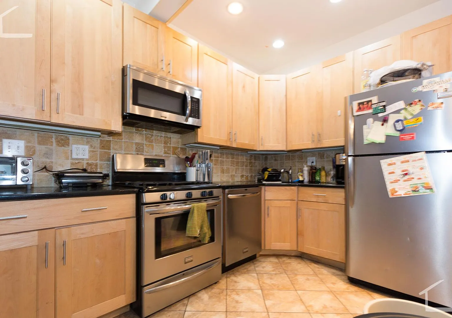 Renovated Apt in Packard's Corner! $500 Utility Rebate with Promo! H/HW Included — Photo 1