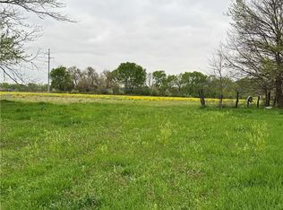 25505 E Cowherd Rd, Lees Summit, MO 64064