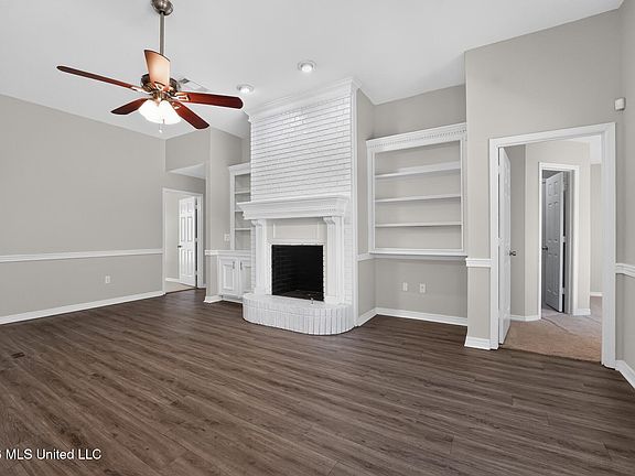 5th image of 816 Strawberry Pointe