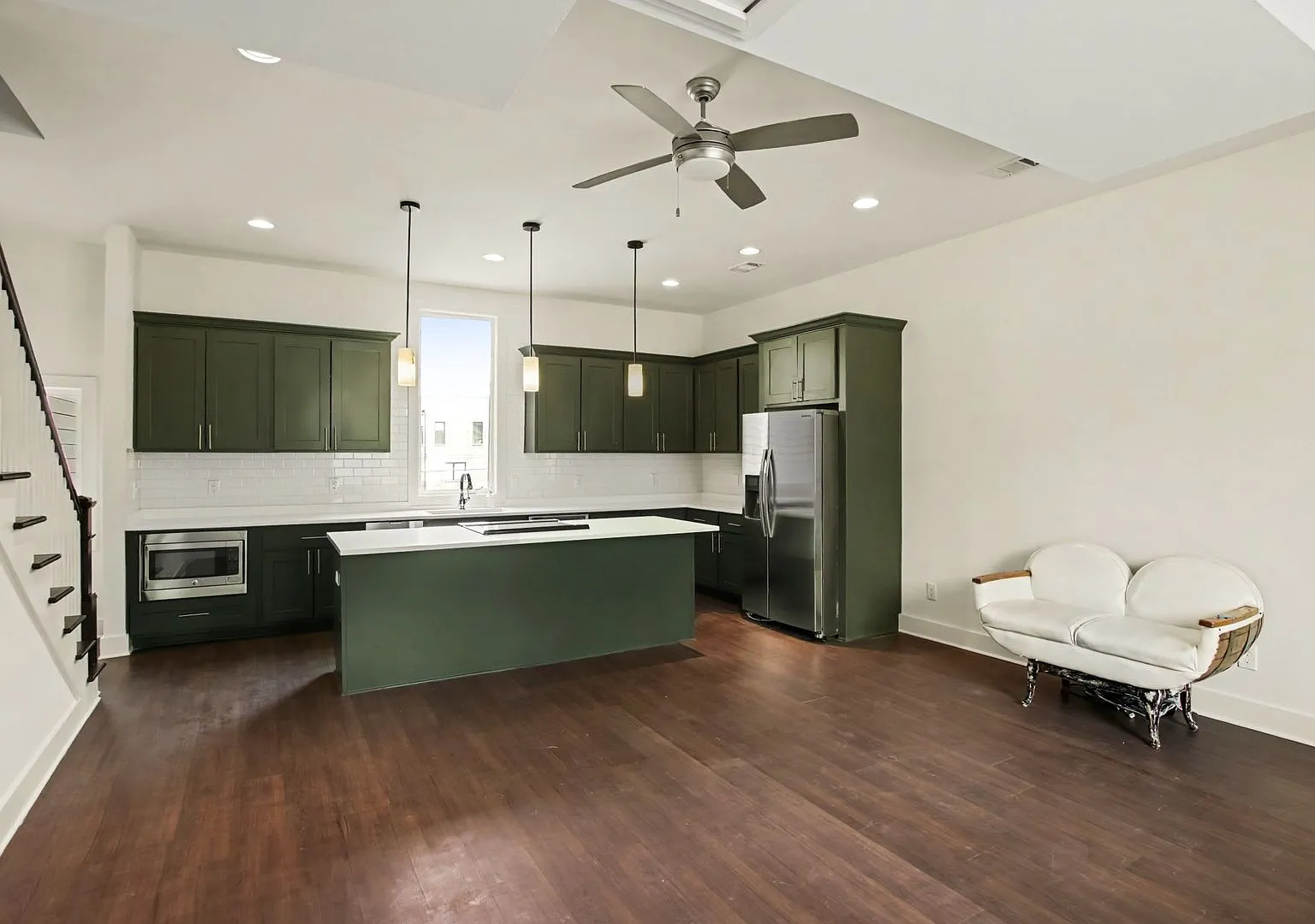Newly Renovated Condominium — Photo 3