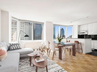 10 Barclay St APT 47J, New York, NY 10007