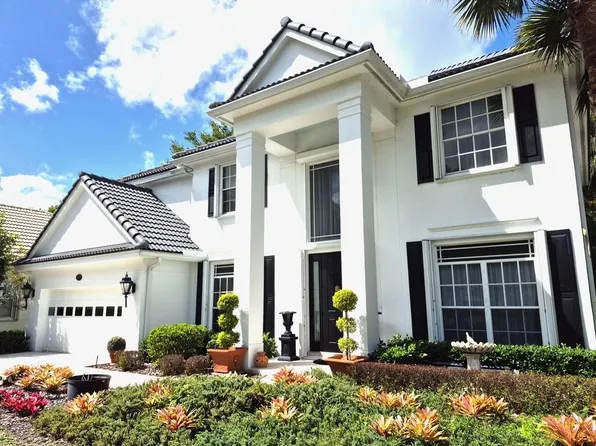 152 Oakwood Lane, Palm Beach Gardens, FL 33410