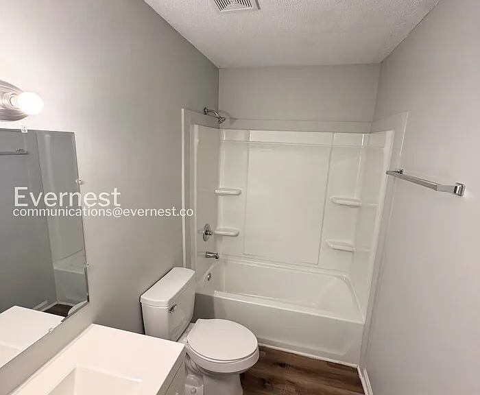 711 W Creek Cir — Photo 16
