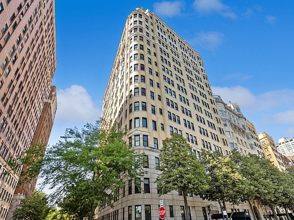 2nd image of 3300 N Lake Shore Dr APT 1F