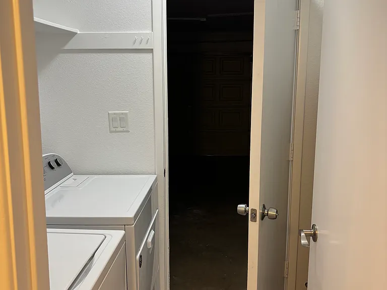 3902 E Windrose Dr — Photo 6