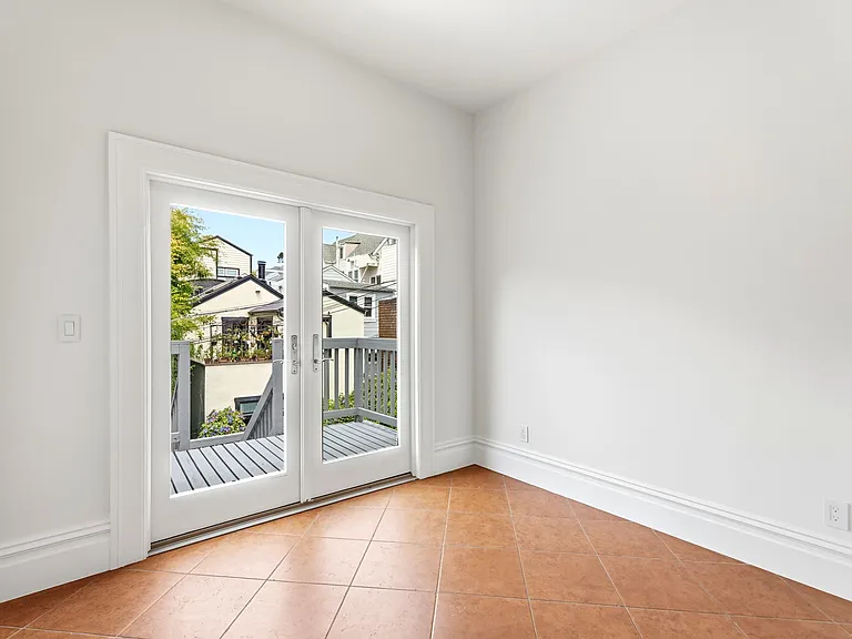 2854 Sacramento St — Photo 27