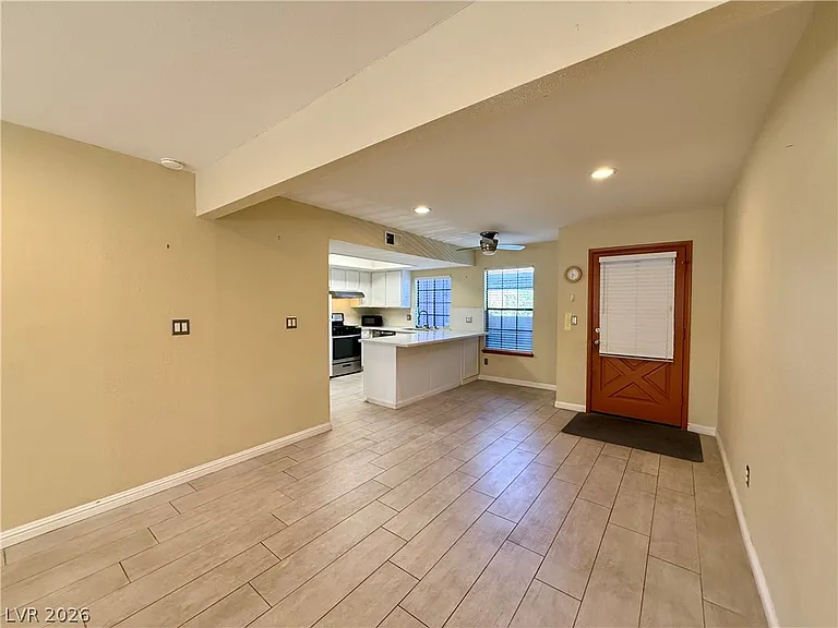 5923 Laredo St — Photo 14