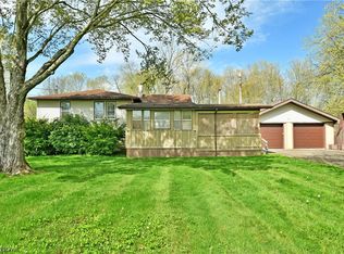 2709 McCleary Jacoby Rd, Cortland, OH 44410
