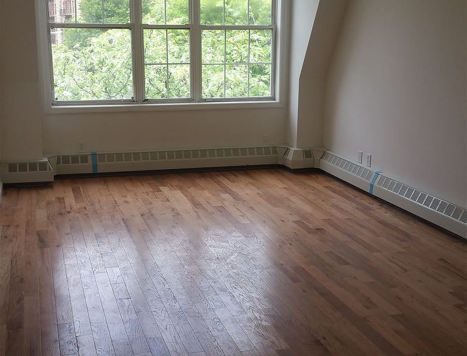 Bronx House (1)
