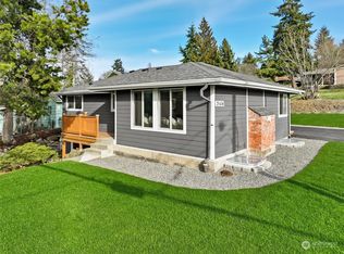 25436 16th Ave S, Des Moines, WA 98198