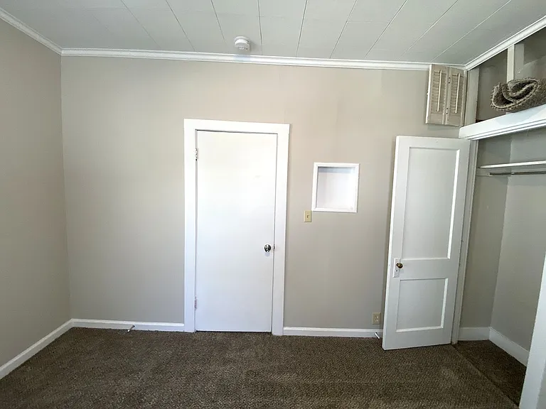 352 Bassett Ave — Photo 19
